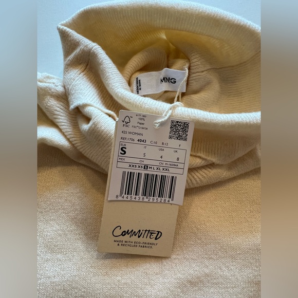 Sleeveless turtleneck sweater dress - Picture 6 of 7